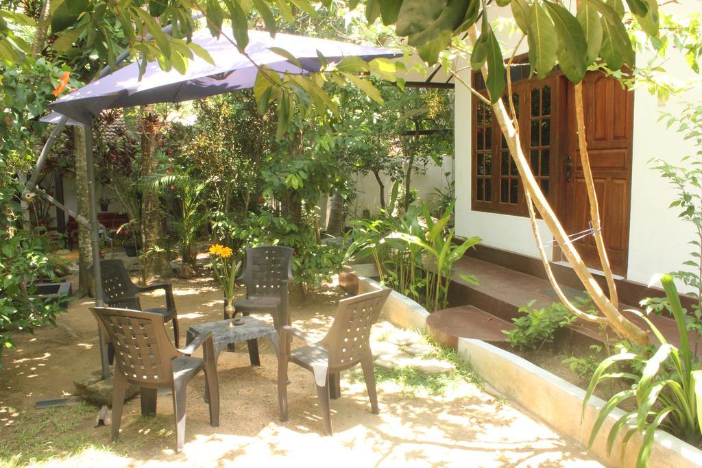 Dionis Villa Unawatuna Buitenkant foto