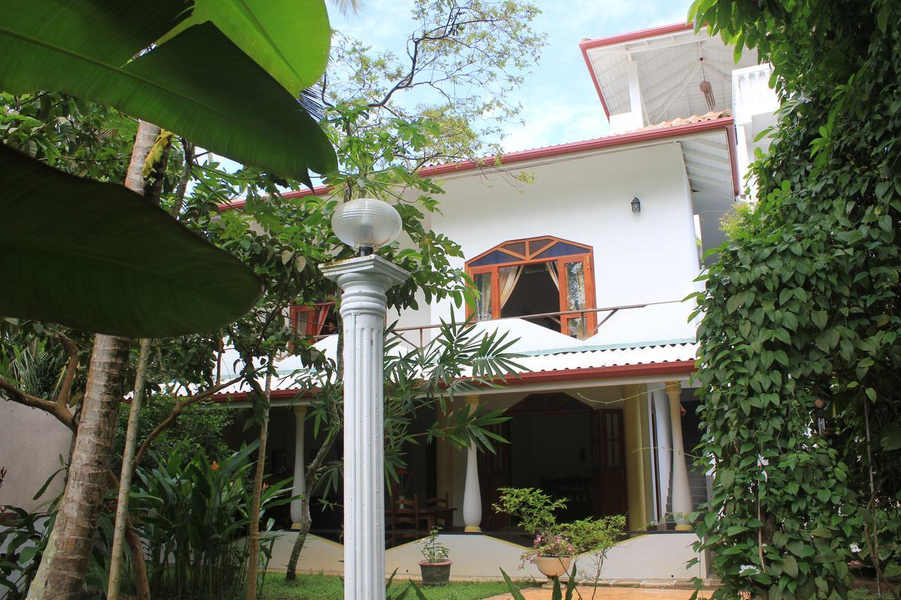 Dionis Villa Unawatuna Buitenkant foto